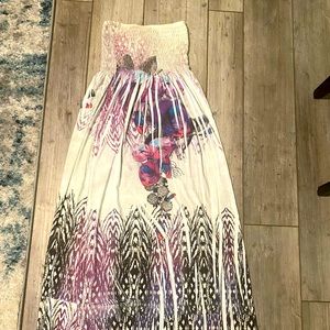 Maxi dress by Katydid